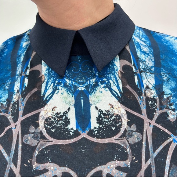 Blue Long Sleeve Dress with a Collar - Picture 3 of 7